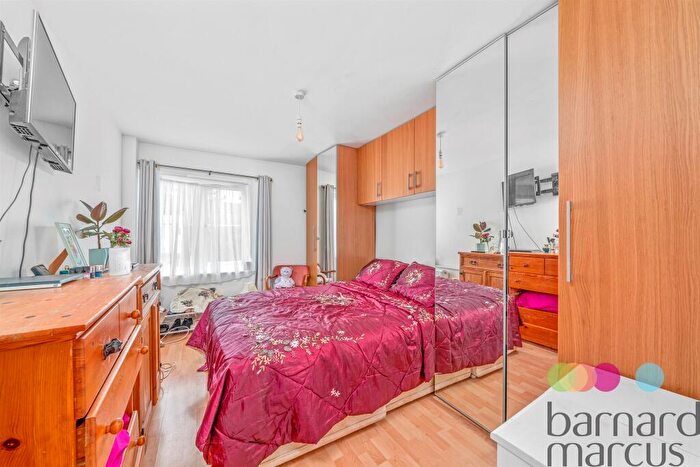 1 Bedroom Flat For Sale In Pageant Avenue, London, NW9