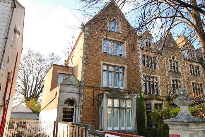 1 Bedroom Studio To Rent In Leicester Parade, Barrack Road, Northampton, NN2