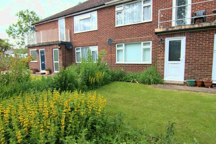 2 Bedroom Maisonette To Rent In Latimer Road, Wokingham, RG41