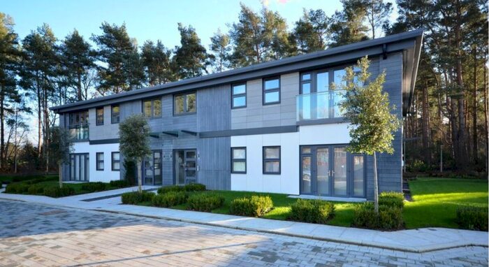 2 Bedroom Apartment To Rent In Wellington Business Park, Crowthorne, RG45