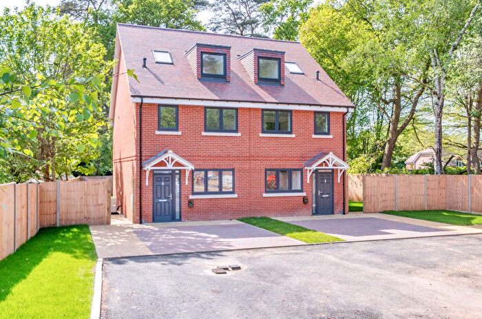 3 Bedroom Semi Detached House For Sale In The Hinds, London Road, Hindhead, GU26