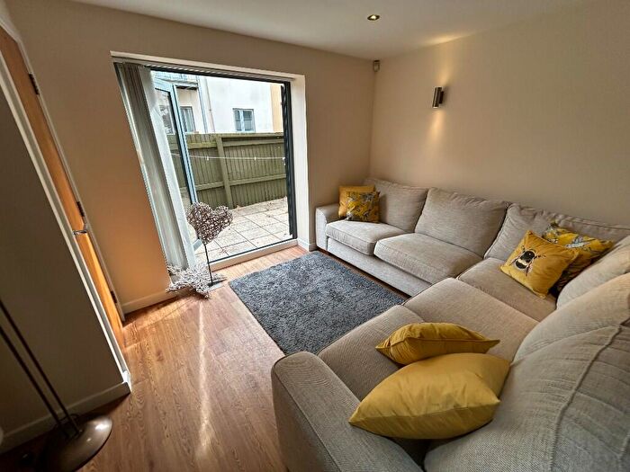 2 Bedroom Apartment To Rent In Barton Vale, Bristol, BS2