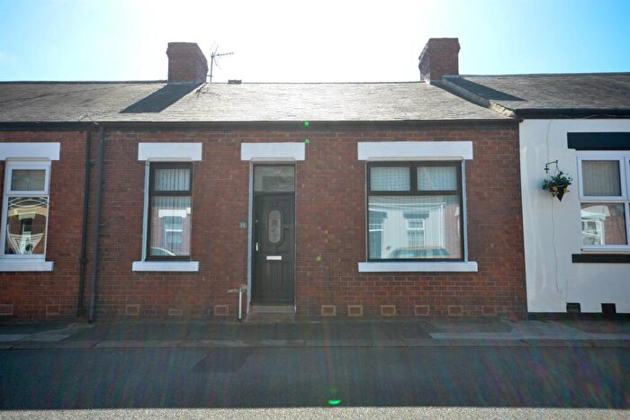 3 Bedroom Cottage To Rent In Hazledene Terrace, Sunderland, SR4