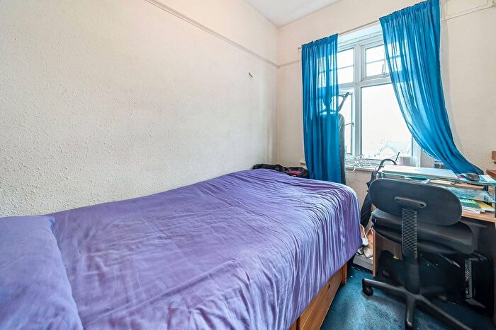 3 Bedroom Terraced House For Sale In Buller Road, Thornton Heath, CR7