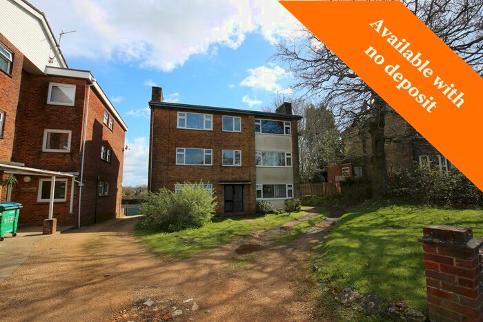 1 Bedroom Flat To Rent In Castle Road, Southampton, SO18