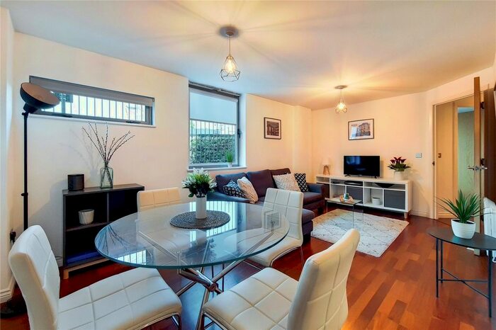 2 Bedroom Flat To Rent In Star Wharf, St. Pancras Way, Londonzz, NW1