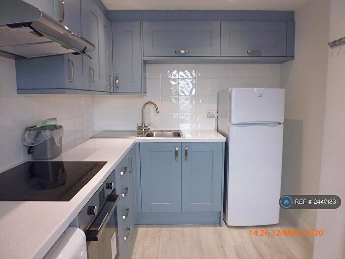 2 Bedroom Semi-Detached House To Rent In Chase Road, London, N14