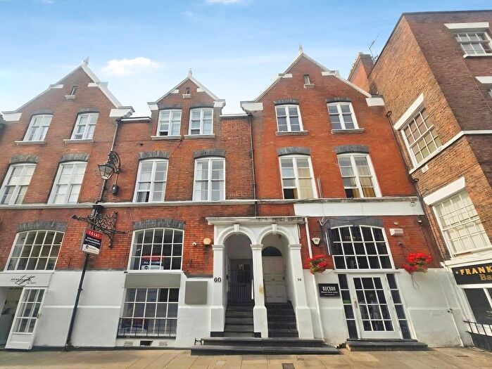 2 Bedroom Flat To Rent In Watergate Street, Chester, Cheshire, CH1