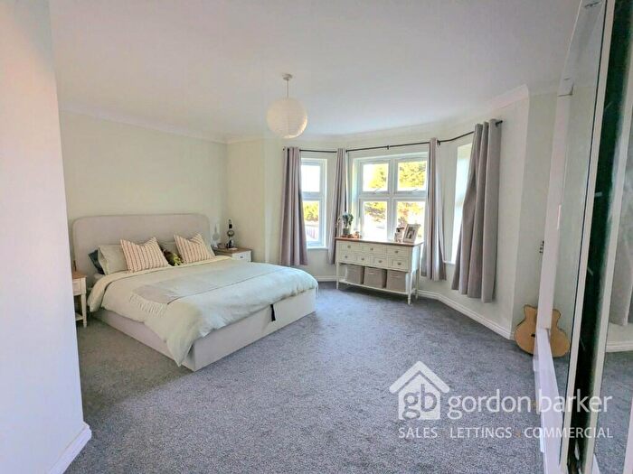 2 Bedroom Flat To Rent In Belle Vue Road, Bournemouth, Dorset, BH6