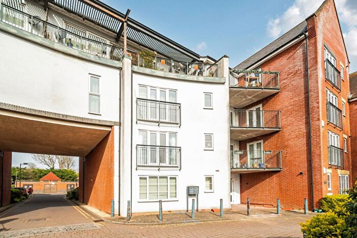 2 Bedroom Apartment For Sale In Smith's Wharf, Wantage, OX12