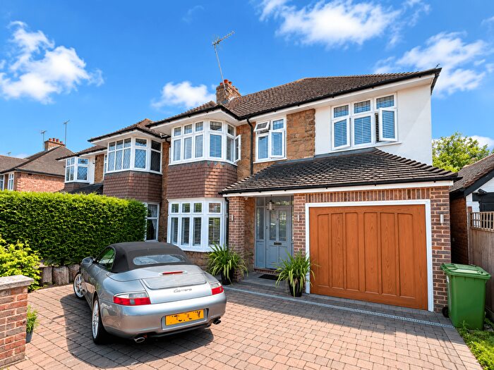 4 Bedroom Semi Detached House For Sale In Leamington Avenue, Bromley, BR1