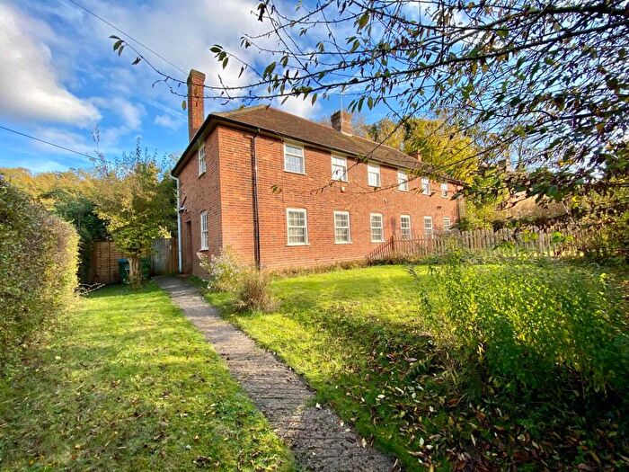 3 Bedroom Cottage To Rent In Upper Hartwell, Stone, Aylesbury, HP17