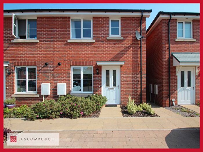 3 Bedroom Property To Rent In Dehavilland Road, Rogerstone, Newport, NP10