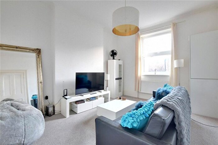 1 Bedroom Apartment To Rent In Delacourt Road, Blackheath, London, SE3
