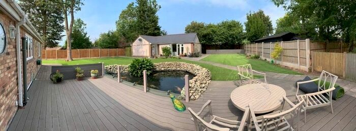 1 Bedroom Bungalow To Rent In View Road, Cliffe Woods, Rochester, Kent, ME3