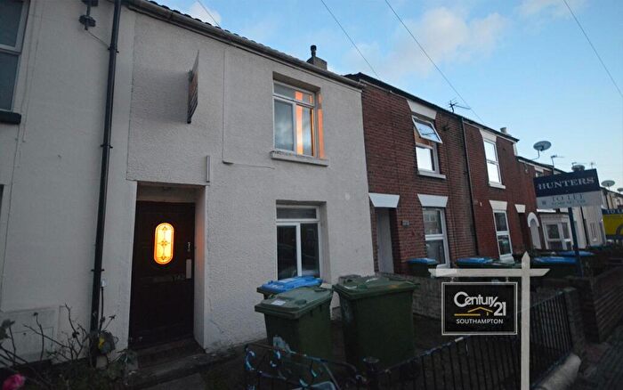 3 Bedroom Terraced House To Rent In |Ref: |, Earls Road, Southampton, SO14