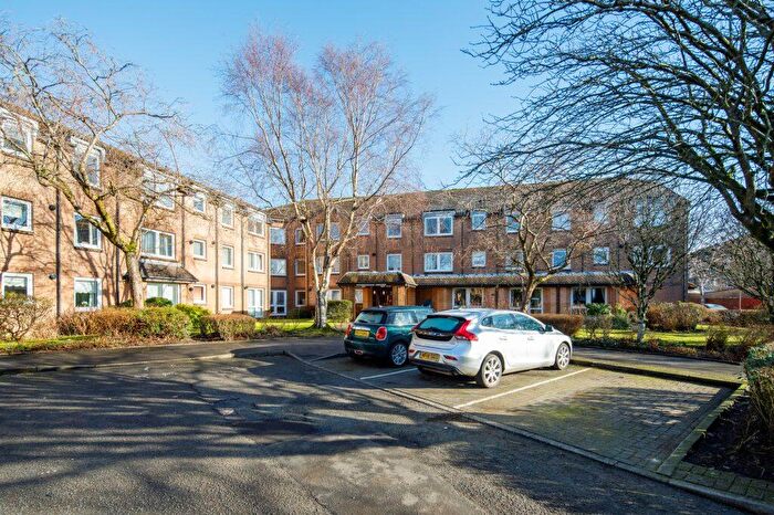 1 Bedroom Flat For Sale In Homeshaw House, Broomhill Gardens, Newton Mearns, G77