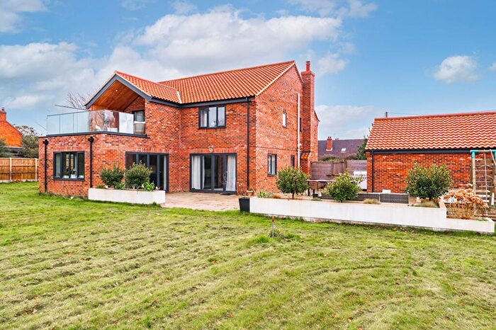 5 Bedroom Detached House For Sale In Cherry Lane, Browston, NR31