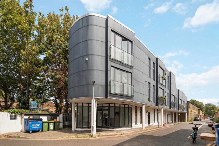 2 Bedroom Apartment To Rent In Hatcham Park Mews, London, SE14