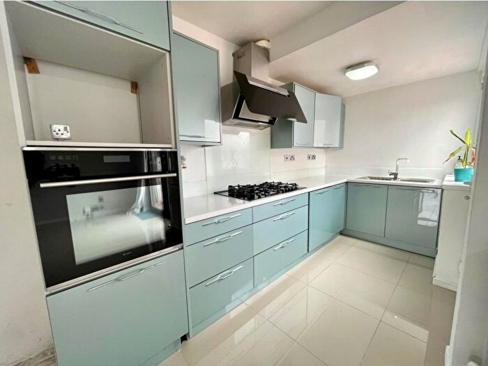 3 Bedroom Property To Rent In Grayswood Avenue, Coventry, CV5