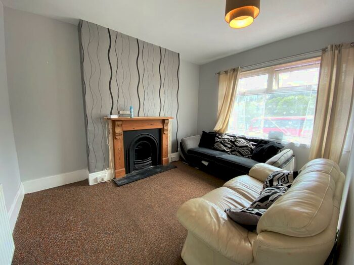 2 Bedroom Flat To Rent In Wolseley Road, Plymouth, PL5