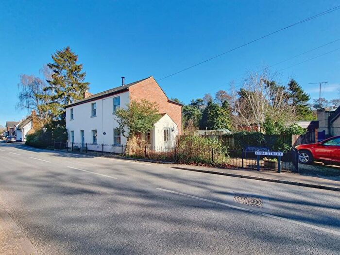 4 Bedroom Detached House For Sale In High Street, Clophill, Bedfordshire, MK45