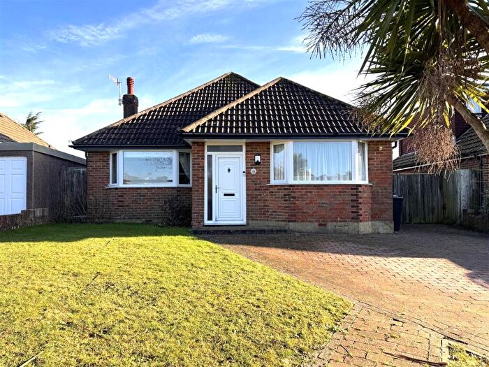 3 Bedroom Detached Bungalow For Sale In Hastings Avenue, Seaford, BN25