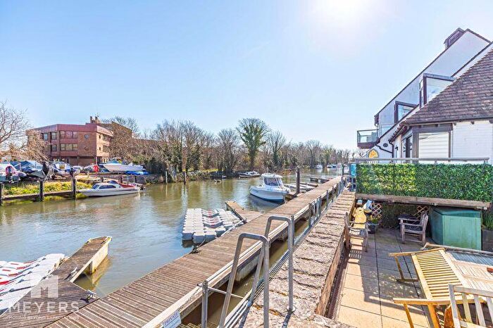 3 Bedroom Detached Bungalow For Sale In Avon Cottage, Avon Wharf, Bridge Street, Christchurch, BH23