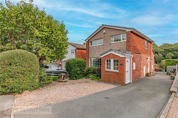 3 Bedroom Detached House For Sale In Cleveland Avenue, Meltham, Holmfirth, West Yorkshire, HD9