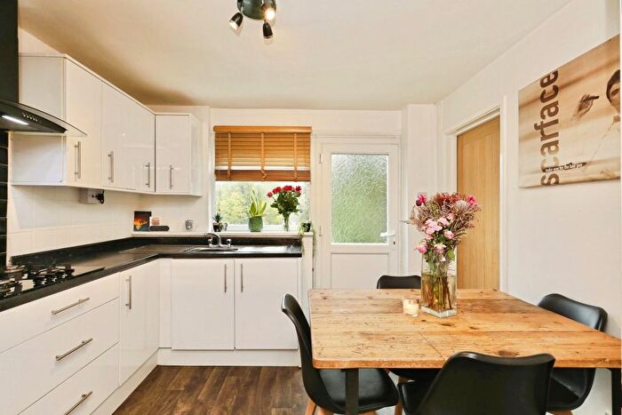 3 Bedroom Terraced House For Sale In Cawthorne Close, Woodseats, Sheffield, S8