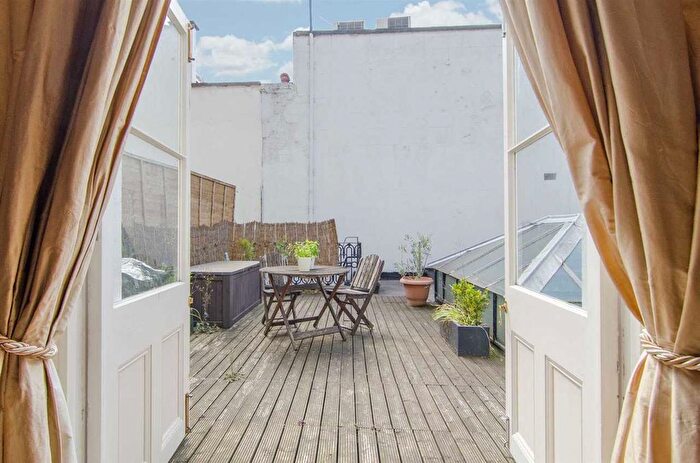 1 Bedroom Flat To Rent In Queen's Gate, London, SW7