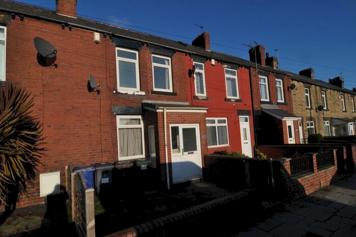 3 Bedroom House To Rent In Wakefield Road, Barnsley, S71