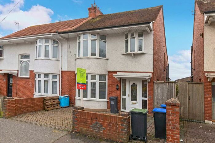 3 Bedroom Semi-Detached House To Rent In King Edward Avenue, Worthing, BN14