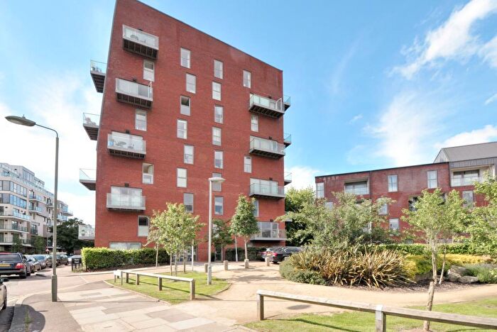 2 Bedroom Apartment To Rent In Edgware, Harrow, HA8