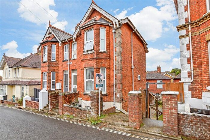Studio For Sale In Spring Gardens, Shanklin, Isle Of Wight, PO37