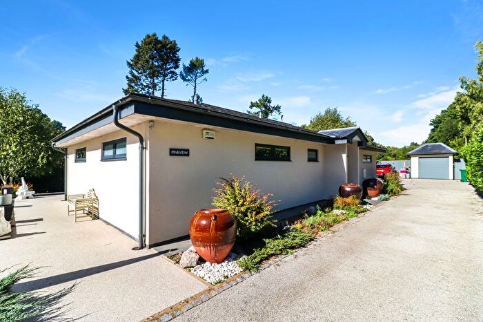 3 Bedroom Detached Bungalow For Sale In Fir Tree Hill, Chandlers Cross, WD3