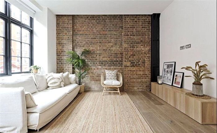 2 Bedroom Flat To Rent In Great Titchfield Street, Fitzrovia, W1W