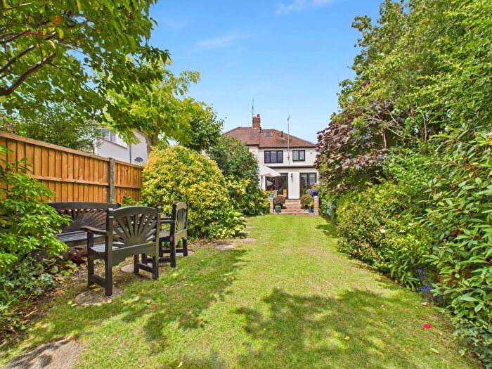 3 Bedroom Semi Detached House For Sale In Tudor Way, Hockley, Essex, SS5