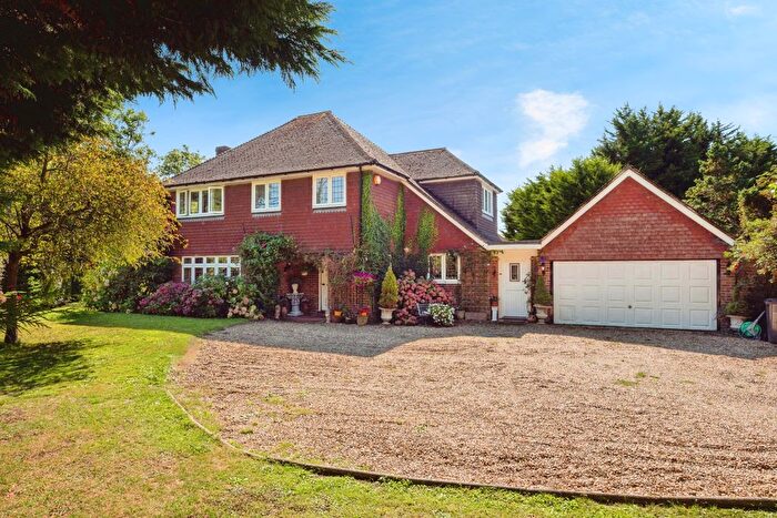 4 Bedroom Detached House For Sale In Woodmans Green Road, Whatlington, Battle, East Sussex, TN33