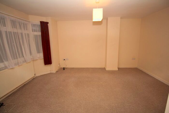 1 Bedroom Flat To Rent In Birchwood Road, Brislington, Bristol, BS4