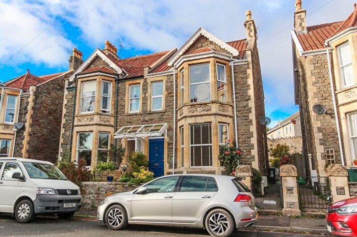 4 Bedroom Semi Detached House For Sale In Marson Road, Clevedon, BS21