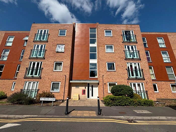 2 Bedroom Flat To Rent In Pavilion Close, City Centre, Leicester, LE2