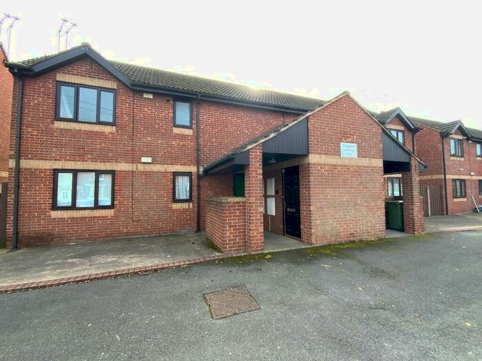 2 Bedroom Flat To Rent In Parkinson Avenue, Scunthorpe, Lincolnshire, DN15