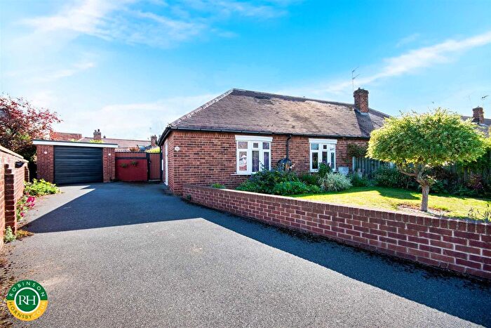 2 Bedroom Semi Detached Bungalow For Sale In Wong Lane, Tickhill, Doncaster, DN11
