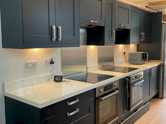 6 Bedroom End Of Terrace House To Rent In Boston Road, Horfield, Bristol, BS7