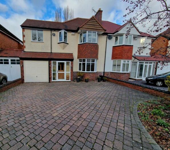 4 Bedroom Semi-Detached House To Rent In Welford Road, Sutton Coldfield, B73