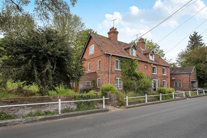 2 Bedroom End Of Terrace House For Sale In High Street, Easterton, Devizes, SN10