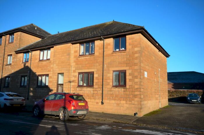 2 Bedroom Flat To Rent In Knoxland Street, Dumbarton, Wdc, G82