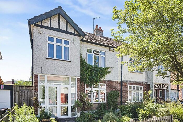 4 Bedroom Semi-Detached House For Sale In Siward Road, Bromley, BR2
