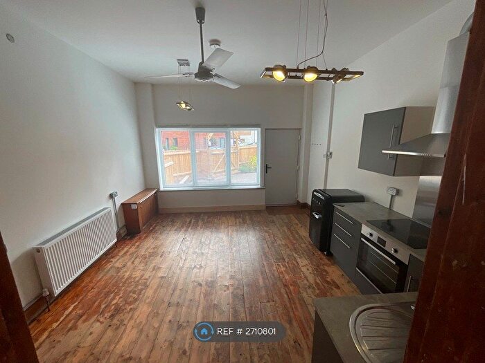 1 Bedroom Flat To Rent In North Lodge Road, Poole, BH14